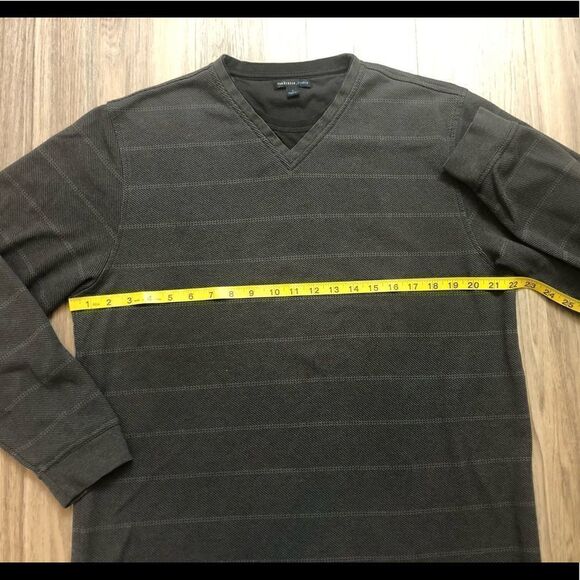 Van Heusen Long Sleeve Shirt - Picture 4 of 6